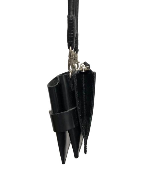 TOGA PULLA（トーガ プルラ）TOGA PULLA (トーガ プルラ) Lether shoulder wallet ブラックの古着・服飾アイテム