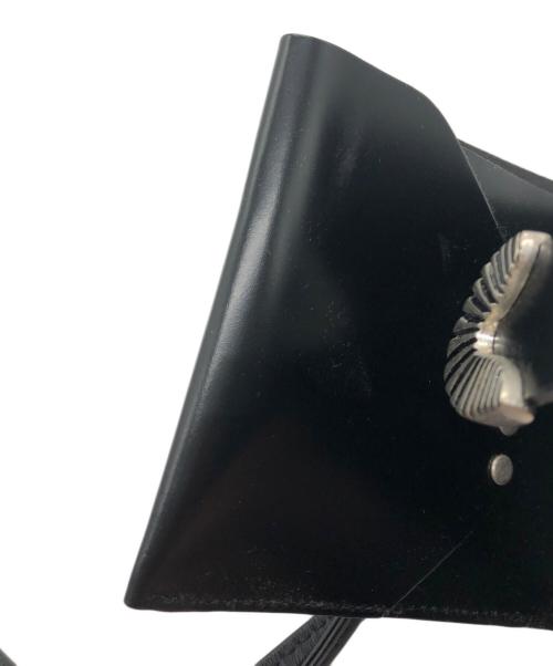 TOGA PULLA（トーガ プルラ）TOGA PULLA (トーガ プルラ) Lether shoulder wallet ブラックの古着・服飾アイテム