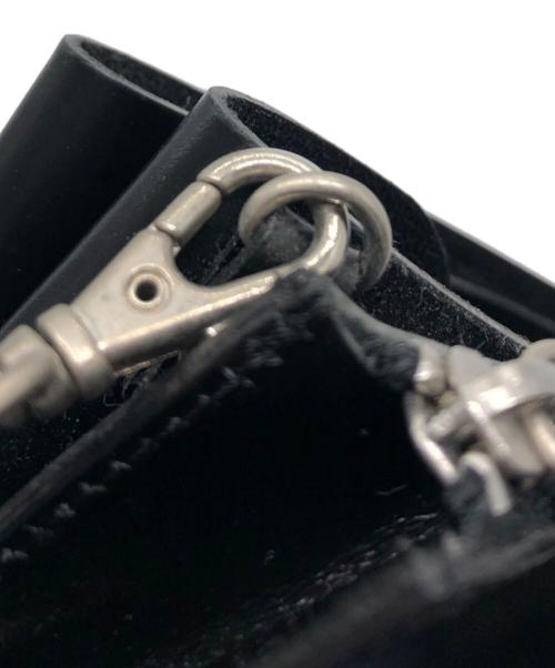 TOGA PULLA（トーガ プルラ）TOGA PULLA (トーガ プルラ) Lether shoulder wallet ブラックの古着・服飾アイテム