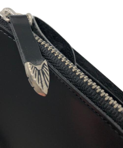 TOGA PULLA（トーガ プルラ）TOGA PULLA (トーガ プルラ) Lether shoulder wallet ブラックの古着・服飾アイテム