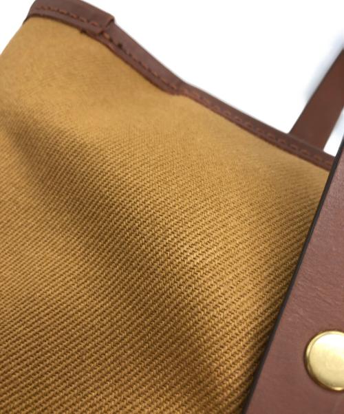 CROOTS（クルーツ）CROOTS (クルーツ) BEAMS F (ビームスエフ) 別注フラップポケットトートバッグ ベージュの古着・服飾アイテム