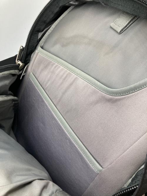 THE NORTH FACE（ザ ノース フェイス）THE NORTH FACE (ザ ノース フェイス) バックパック ブラックの古着・服飾アイテム