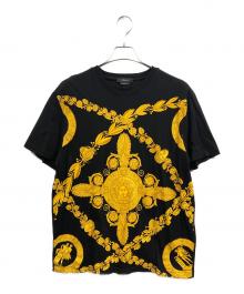 VERSACE（ヴェルサーチェ）の古着「バロックマスケラTシャツ」｜ブラック