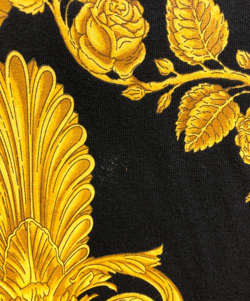 VERSACE（ヴェルサーチェ）VERSACE (ヴェルサーチェ) バロックマスケラTシャツ ブラック サイズ:Lの古着・服飾アイテム