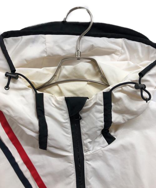 MONCLER（モンクレール）MONCLER (モンクレール) ナイロンジャケット ホワイトの古着・服飾アイテム