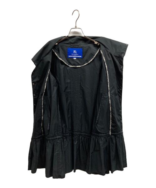 BURBERRY BLUE LABEL（バーバリー ブルー レーベル）BURBERRY BLUE LABEL (バーバリー ブルー レーベル) フリルコート ブラック サイズ:38の古着・服飾アイテム