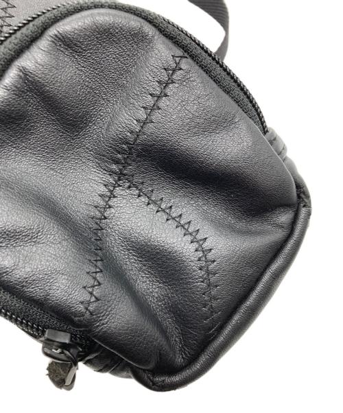 SUPREME（シュプリーム）Supreme (シュプリーム) patchwork leather small shoulder bag ブラックの古着・服飾アイテム