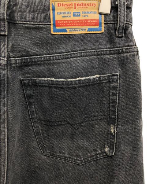 DIESEL（ディーゼル）DIESEL (ディーゼル) 1999デニムパンツ ブラック サイズ:26の古着・服飾アイテム