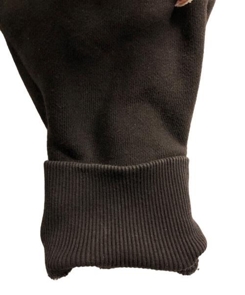 CarHartt（カーハート）CarHartt (カーハート) ロゴスウェット/CarHarttスウェット ブラウン サイズ:Sの古着・服飾アイテム