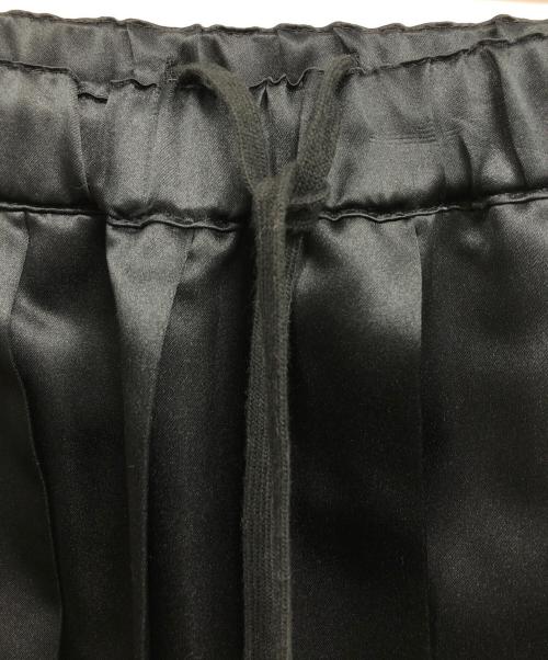 COMME des GARCONS COMME des GARCONS（コムデギャルソン コムデギャルソン）COMME des GARCONS COMME des GARCONS (コムデギャルソン コムデギャルソン) プリーツスカート ブラック サイズ:Mの古着・服飾アイテム