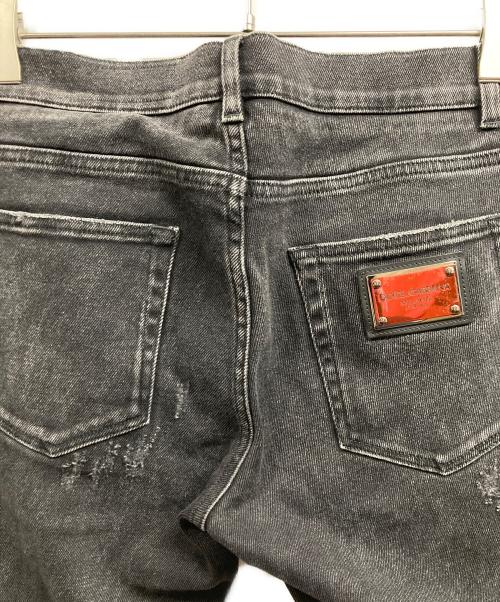 DOLCE & GABBANA（ドルチェ＆ガッバーナ）DOLCE & GABBANA (ドルチェ＆ガッバーナ) バッグプレートスキニーダメージデニムパンツ ブラック サイズ:48の古着・服飾アイテム