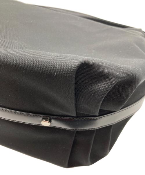 TOUT Y EST（トゥティエ）TOUT Y EST (トゥティエ) カノトワルバッグ ブラックの古着・服飾アイテム