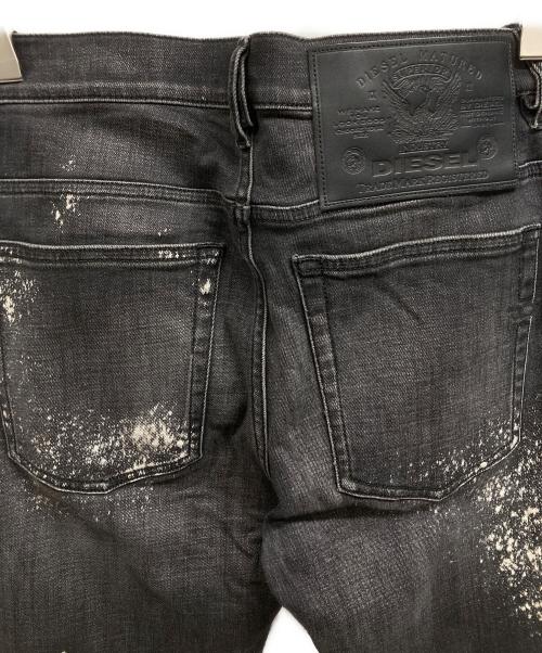 DIESEL（ディーゼル）DIESEL (ディーゼル) ブリーチ加工デニムパンツ ブラック サイズ:33の古着・服飾アイテム