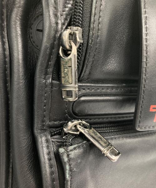 TUMI（トゥミ）TUMI (トゥミ) レザーオーガナイザー 2wayバッグ ブラックの古着・服飾アイテム