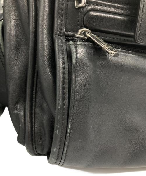TUMI（トゥミ）TUMI (トゥミ) レザーオーガナイザー 2wayバッグ ブラックの古着・服飾アイテム