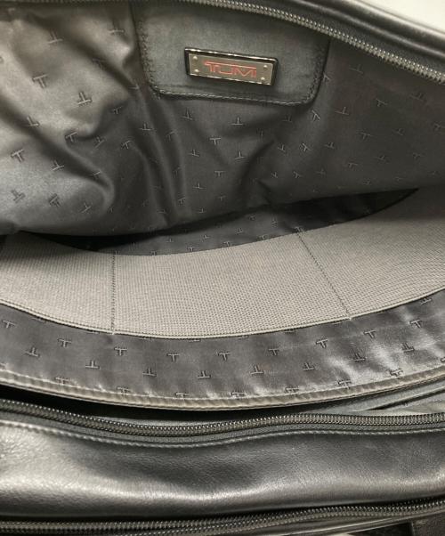 TUMI（トゥミ）TUMI (トゥミ) レザーオーガナイザー 2wayバッグ ブラックの古着・服飾アイテム