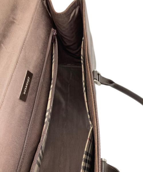 BURBERRY（バーバリー）BURBERRY (バーバリー) ハンドバッグ ブラウンの古着・服飾アイテム