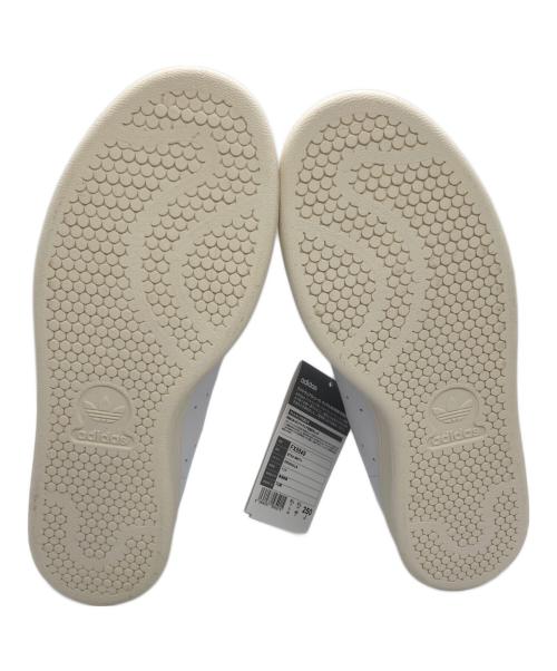 adidas（アディダス）adidas (アディダス) Stan Smith Lux ローカットスニーカー ホワイト サイズ:25 未使用品の古着・服飾アイテム