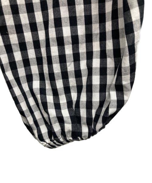 BEARDSLEY（ビアズリー）BEARDSLEY (ビアズリー) 先染めギャザーワンピース ホワイト×ブラックの古着・服飾アイテム