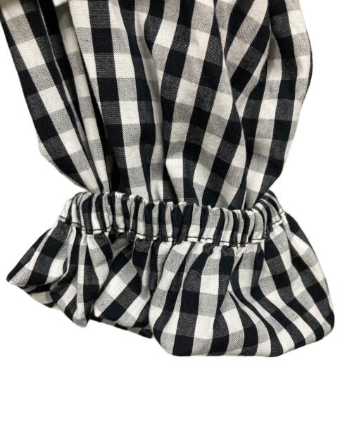 BEARDSLEY（ビアズリー）BEARDSLEY (ビアズリー) 先染めギャザーワンピース ホワイト×ブラックの古着・服飾アイテム