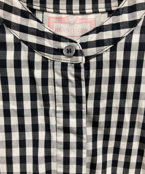 BEARDSLEY（ビアズリー）BEARDSLEY (ビアズリー) 先染めギャザーワンピース ホワイト×ブラックの古着・服飾アイテム