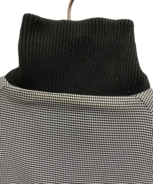 FRED PERRY（フレッドペリー）FRED PERRY (フレッドペリー) リバーシブル キルトジャケット/FRED PERRYジャケット グレー×パープル サイズ:Lの古着・服飾アイテム