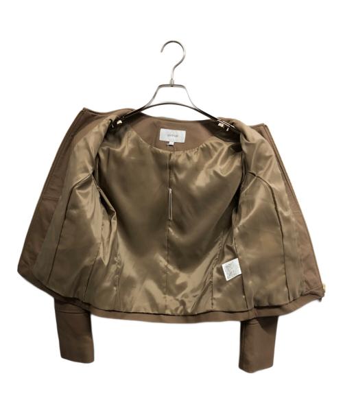 UNTITLED（アンタイトル）UNTITLED (アンタイトル) シープレザーノーカラージャケット ベージュ サイズ:1 未使用品の古着・服飾アイテム
