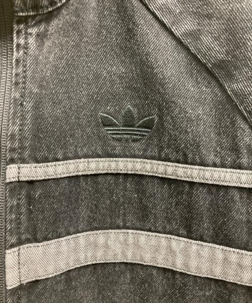 adidas（アディダス）adidas (アディダス) アディカラー ファースト ブラックデニムトラックトップ ブラック サイズ:XLの古着・服飾アイテム