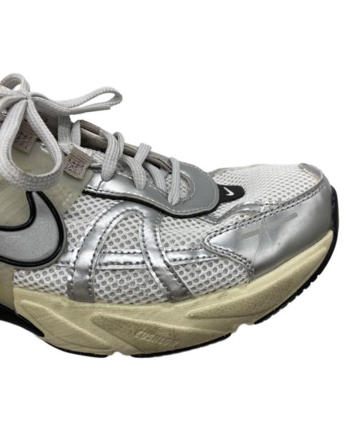 NIKE（ナイキ）NIKE (ナイキ) V2K RUN ホワイト サイズ:US10.5の古着・服飾アイテム