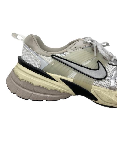 NIKE（ナイキ）NIKE (ナイキ) V2K RUN ホワイト サイズ:US10.5の古着・服飾アイテム