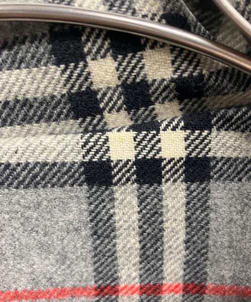 BURBERRY LONDON（バーバリーロンドン）BURBERRY LONDON (バーバリーロンドン) 裏ノヴァチェックカシミヤ混ダッフルコート/	BURBERRY LONDON グレー サイズ:Lの古着・服飾アイテム