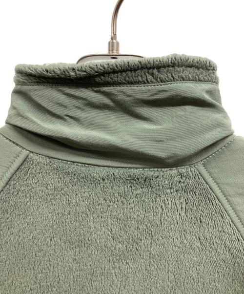 US ARMY（ユーエスアーミー）US ARMY (ユーエスアーミー) COLD WEATHER FLEECE JACKET/US ARMY カーキ サイズ:Mの古着・服飾アイテム