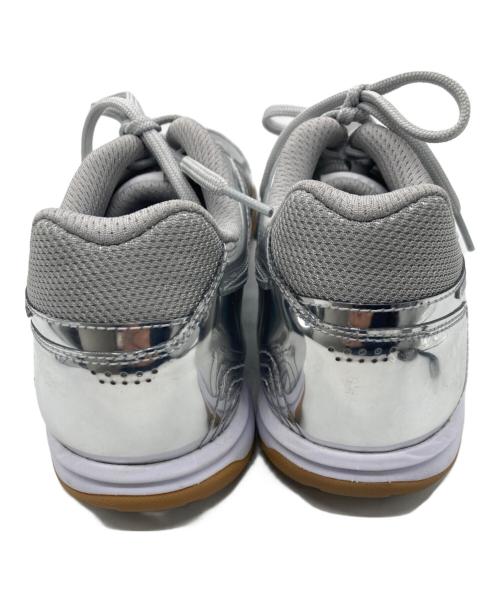NIKE（ナイキ）NIKE (ナイキ) GATO LV8 シルバー サイズ:27.5の古着・服飾アイテム