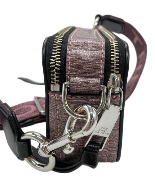 MARC JACOBS（マークジェイコブス）MARC JACOBS (マークジェイコブス) スナップショットショルダーバッグ ピンクの古着・服飾アイテム