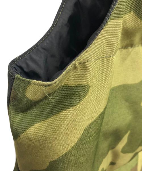 CANADA GOOSE（カナダグース）CANADA GOOSE (カナダグース) GARSON VEST　ガーソンベスト　カモ柄ダウンベスト カーキ サイズ:Mの古着・服飾アイテム