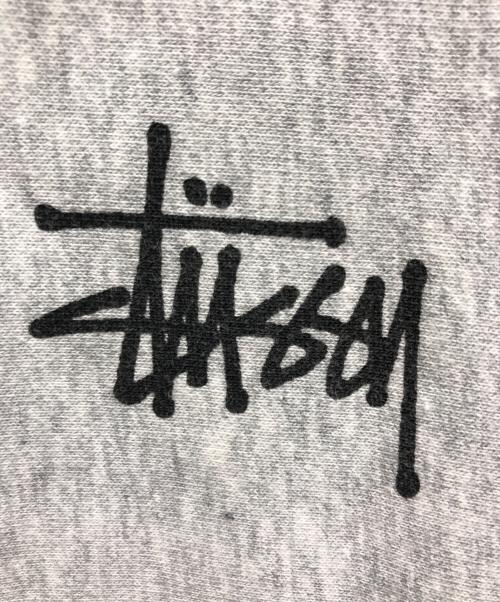 stussy（ステューシー）stussy (ステューシー) BASIC LOGO RAISING OF SWEAT グレー サイズ:Mの古着・服飾アイテム