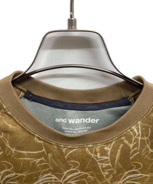 and wander（アンドワンダー）and wander (アンドワンダー) printed fleece base T ブラウン サイズ:3の古着・服飾アイテム