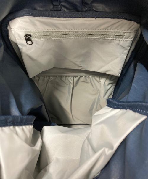 FJALLRAVEN（フェールラーベン）FJALLRAVEN (フェールラーベン) Abisko Hike Foldsack ネイビーの古着・服飾アイテム