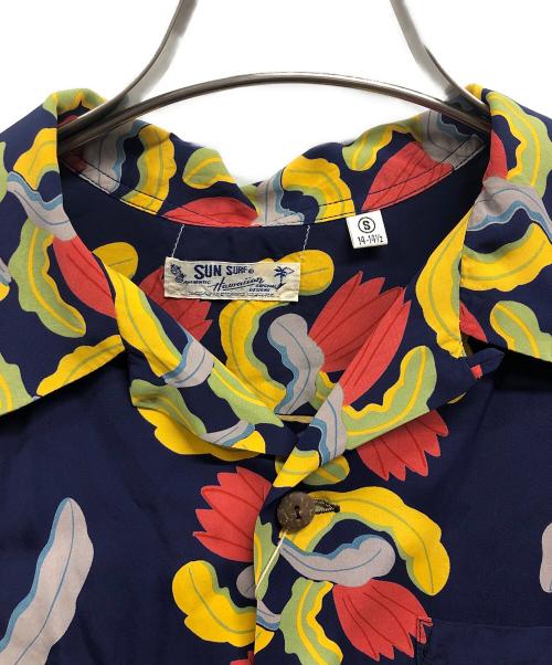 Sun Surf（サンサーフ）Sun Surf (サンサーフ) NIGHT BLOOMING CEREUS BORDER ブルー サイズ:Ｓの古着・服飾アイテム