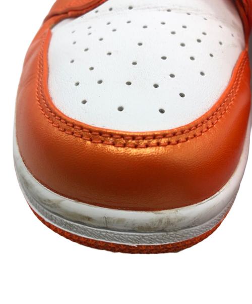 NIKE（ナイキ）NIKE (ナイキ) AIR JORDAN 1 MID SE ハイカットスニーカー ホワイト×オレンジ サイズ:29の古着・服飾アイテム