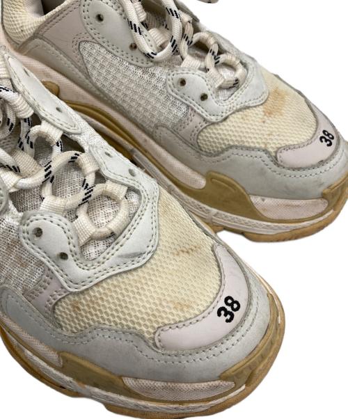 BALENCIAGA（バレンシアガ）BALENCIAGA (バレンシアガ) TRIPLE S ローカットスニーカー アイボリー サイズ:25の古着・服飾アイテム