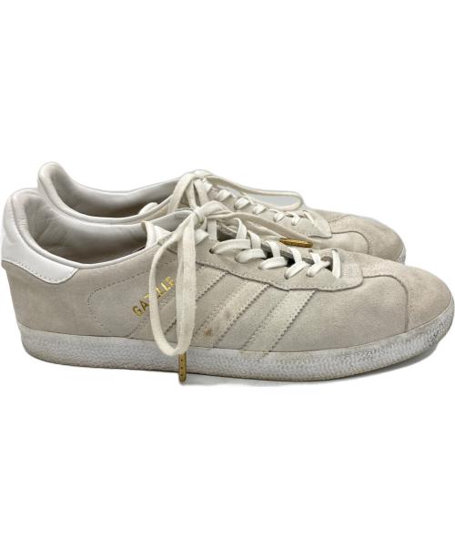 adidas（アディダス）adidas (アディダス) ローカットスニーカー ベージュ サイズ:26.5の古着・服飾アイテム