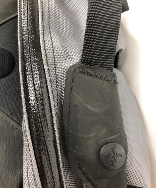 ARC'TERYX（アークテリクス）ARC'TERYX (アークテリクス) BEAMS (ビームス) 別注 ARRO16 グレーの古着・服飾アイテム