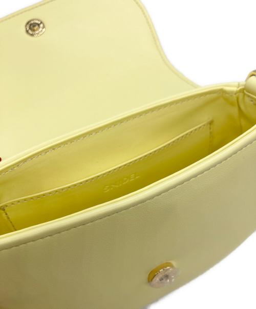 Snidel（スナイデル）Snidel (スナイデル) ラウンドフラップミニショルダー イエロー 未使用品の古着・服飾アイテム