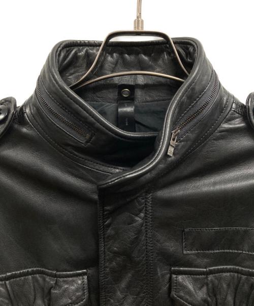 wjk（ダブルジェイケー）wjk (ダブルジェイケー) カウレザーフィールドジャケット ブラック サイズ:Lの古着・服飾アイテム