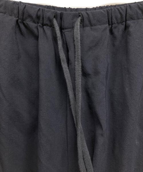 COMOLI（コモリ）COMOLI (コモリ) ウールニータックパンツ ネイビー サイズ:3の古着・服飾アイテム
