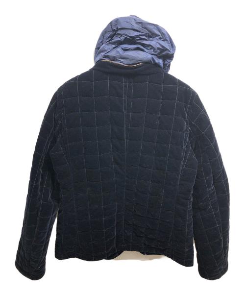 ARMANI COLLEZIONI（アルマーニ コレツィオーニ）ARMANI COLLEZIONI (アルマーニ コレツィオーニ) キルティングジャケット ネイビー サイズ:52の古着・服飾アイテム
