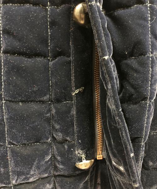 ARMANI COLLEZIONI（アルマーニ コレツィオーニ）ARMANI COLLEZIONI (アルマーニ コレツィオーニ) キルティングジャケット ネイビー サイズ:52の古着・服飾アイテム