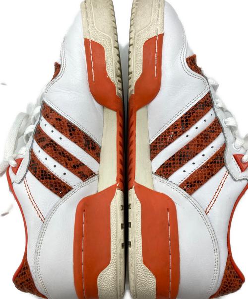 adidas（アディダス）adidas (アディダス) ローカットスニーカー オレンジ サイズ:26の古着・服飾アイテム