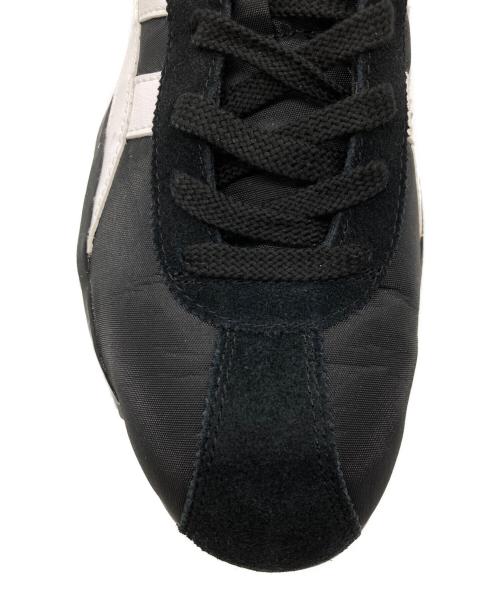 Onitsuka Tiger（オニツカタイガー）Onitsuka Tiger (オニツカタイガー) ACROMOUNT ローカットスニーカー ブラック サイズ:US8 未使用品の古着・服飾アイテム